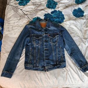Levi's Denim Trucker Jacket, Small, Medium Wash